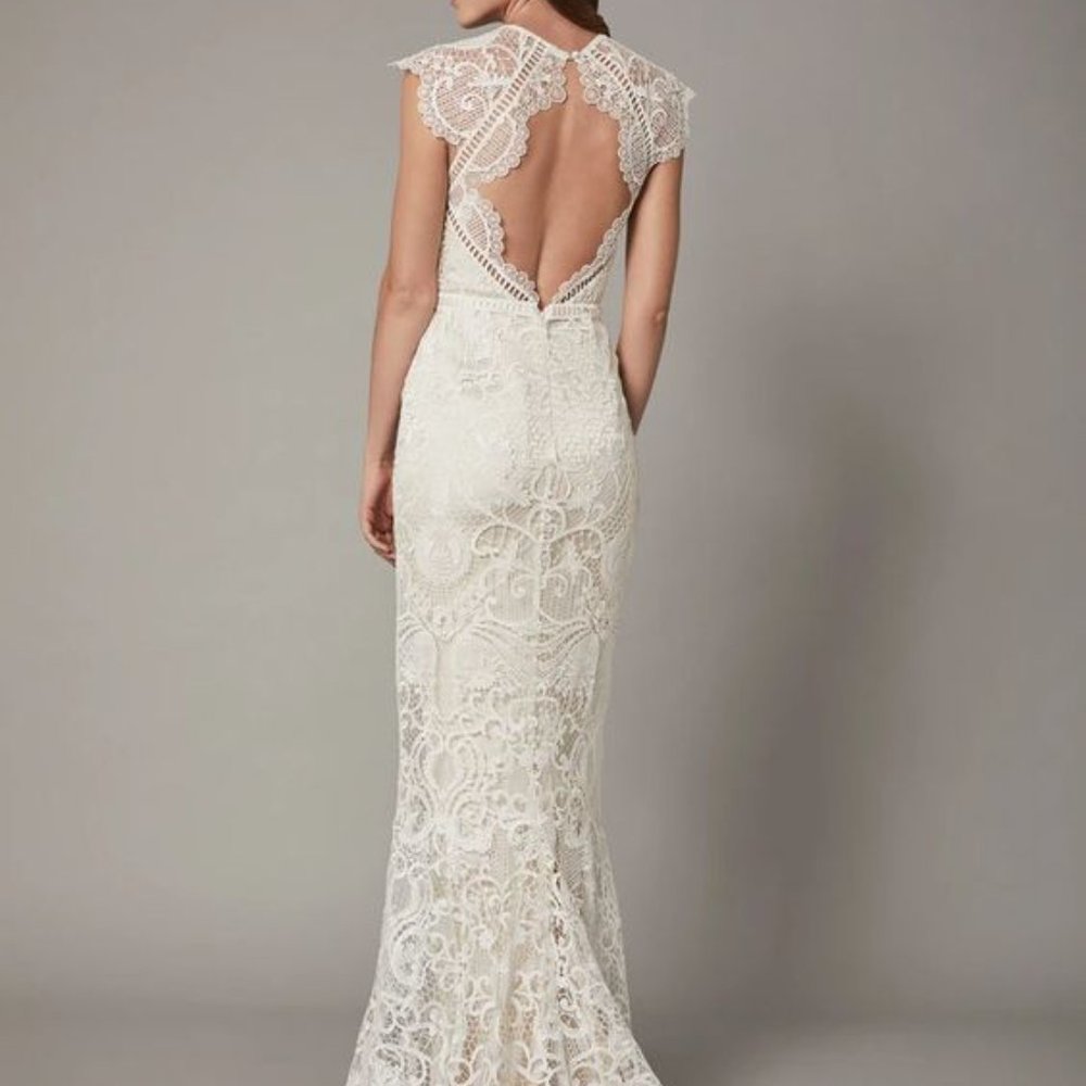 Catherine Deane Merry Wedding Gown Size 14 Lace NEW - Picture 6 of 12